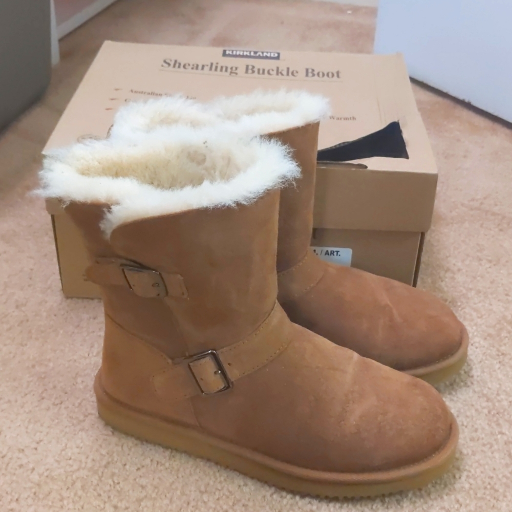 NWOT Kirkland/Costco Shearling Boots